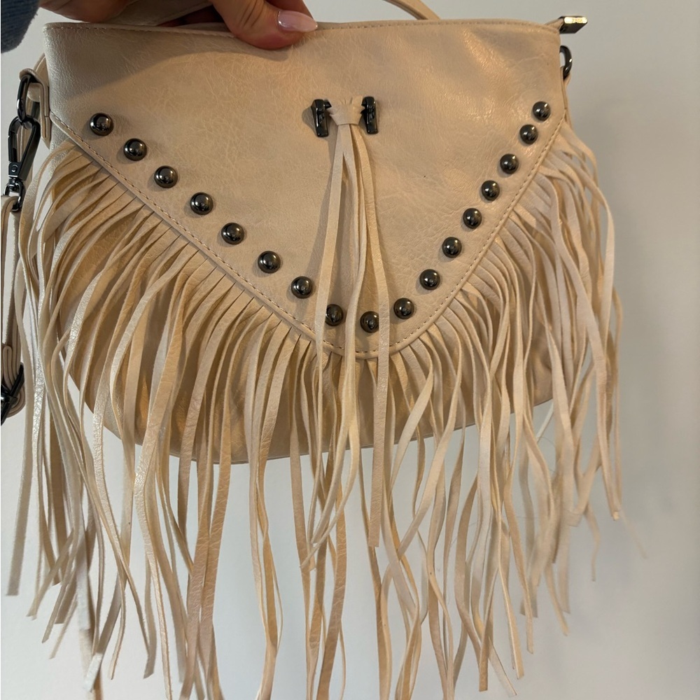 Fringe Y2K cream studded shoulder/ crossbody bag - Picture 5 of 8